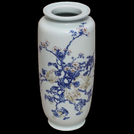 Porcelain vase by Makuzu Kozan